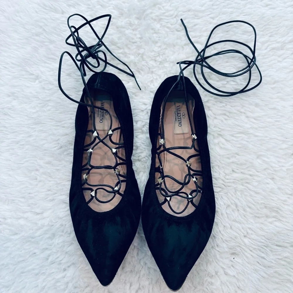 Garavani Valentino Strappy Black Suede Leather Lace-Up Flats size EU 40 US 8